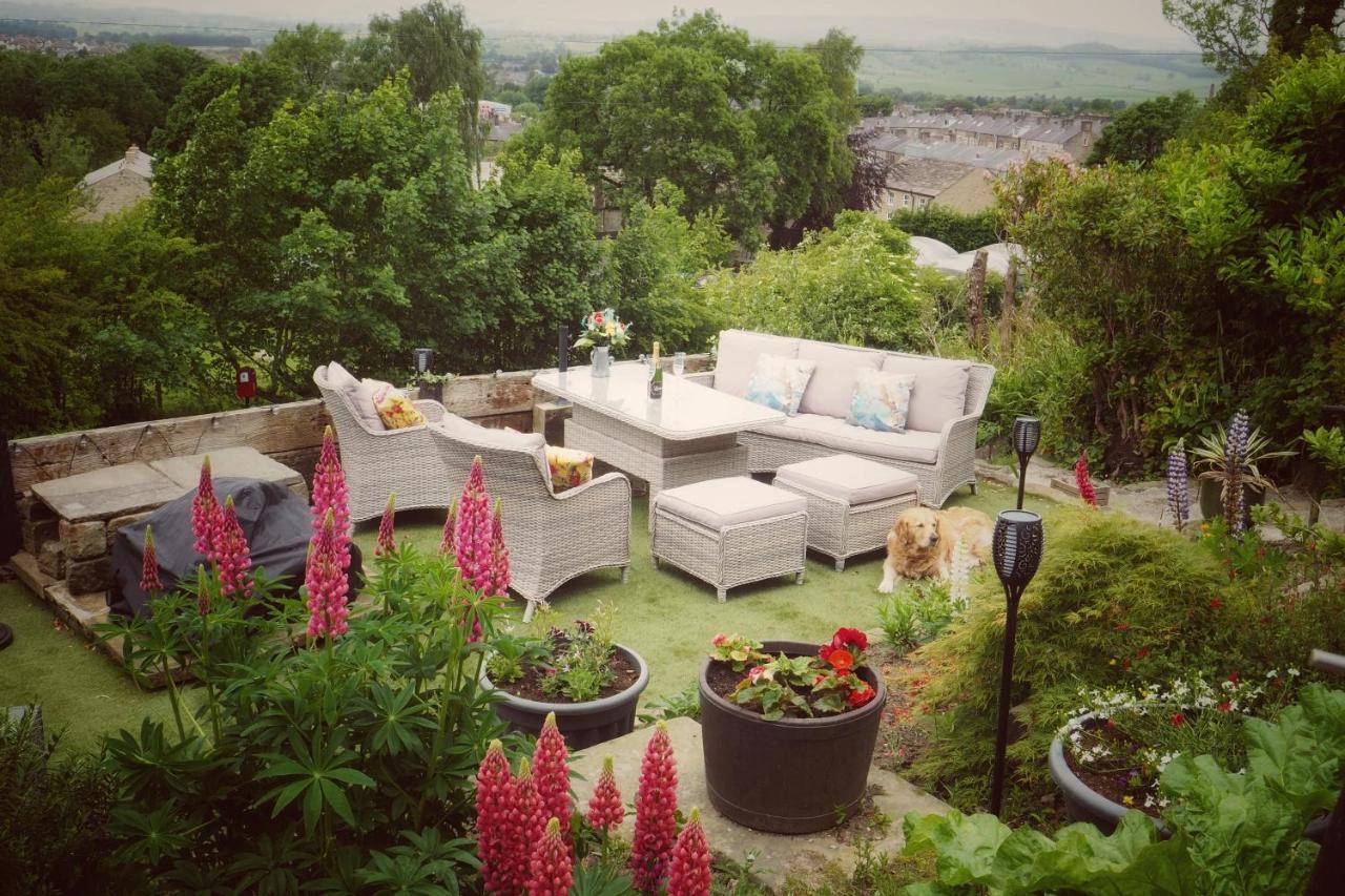 Alma Cliffe Guest House Barnoldswick Exterior foto